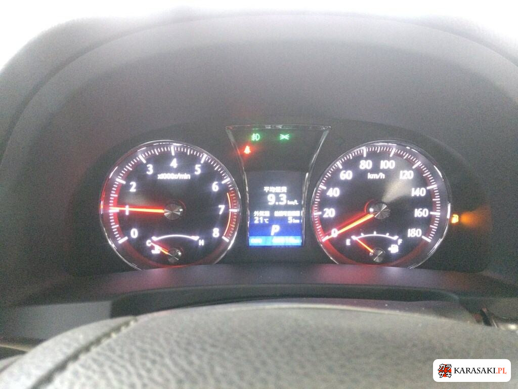 2013 Toyota Crown 4D Athlete S 6