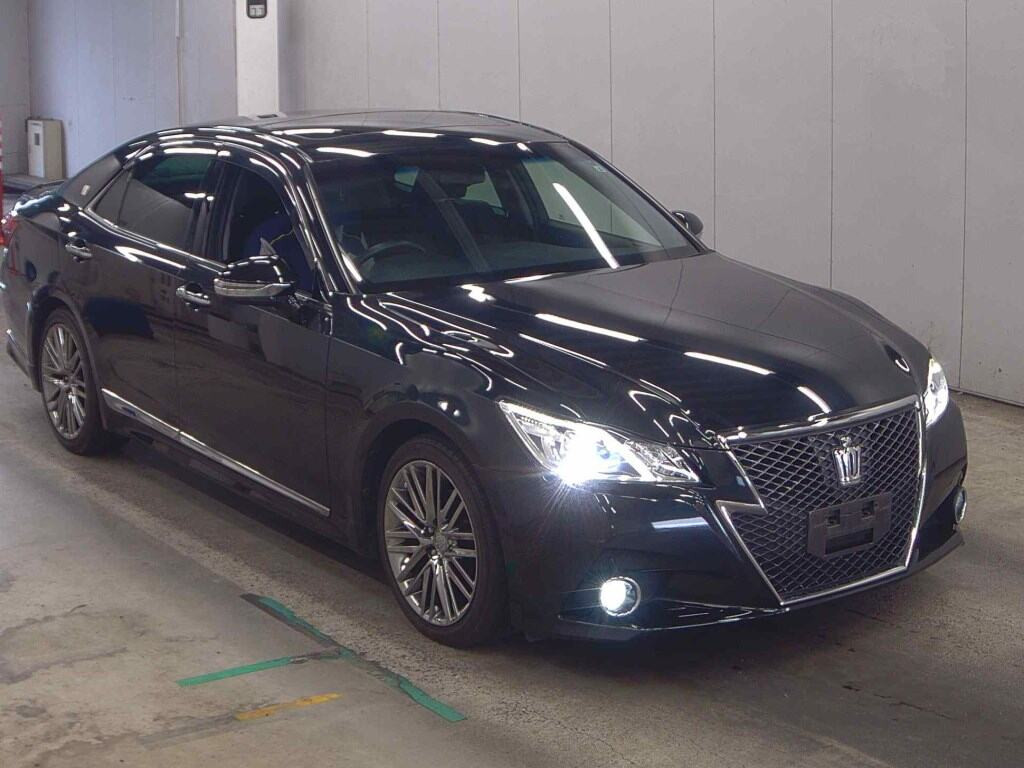 Toyota Crown 2013 z aukcji japońskiej