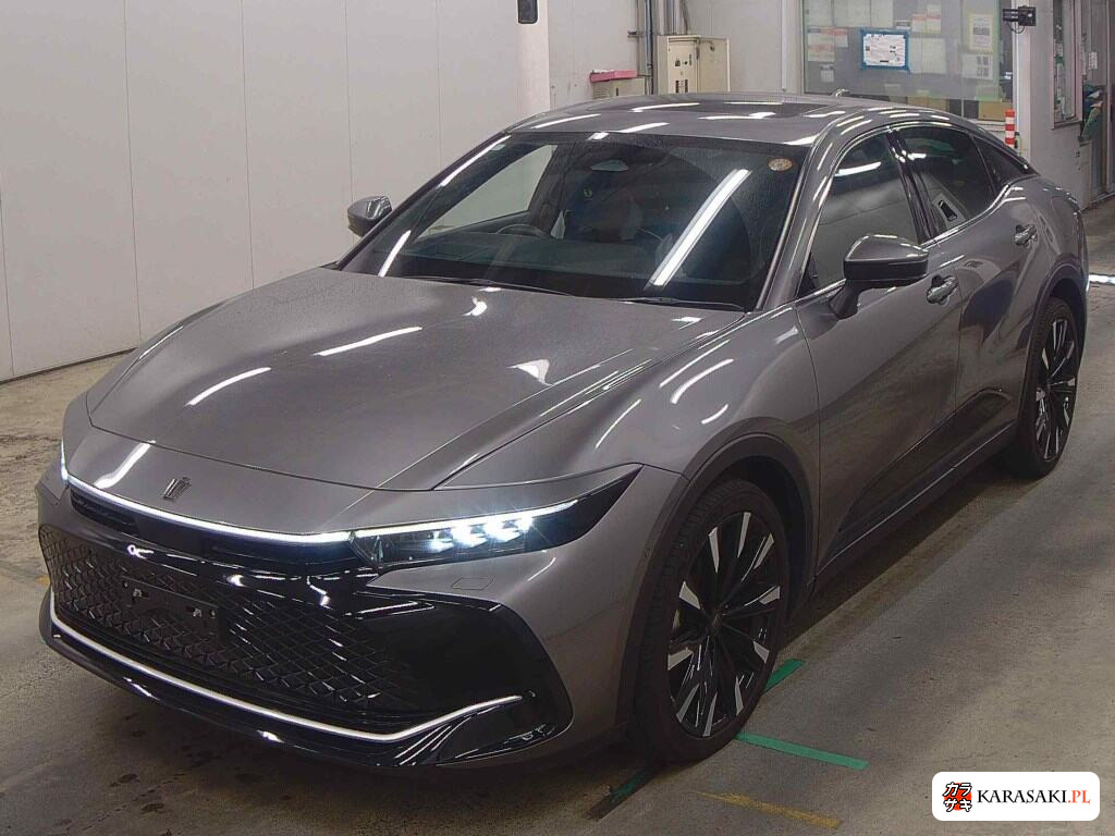 Toyota Crown Crossover 2023 z aukcji japońskiej