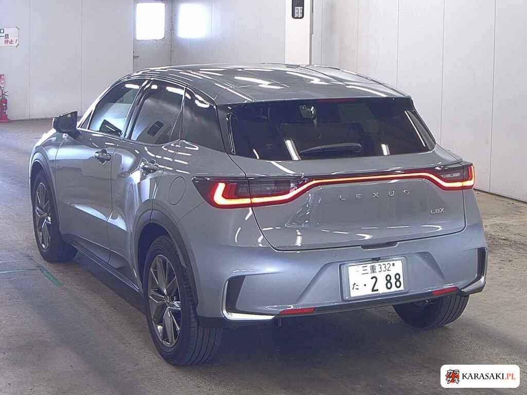 2025 Lexus LBX Elegant 2