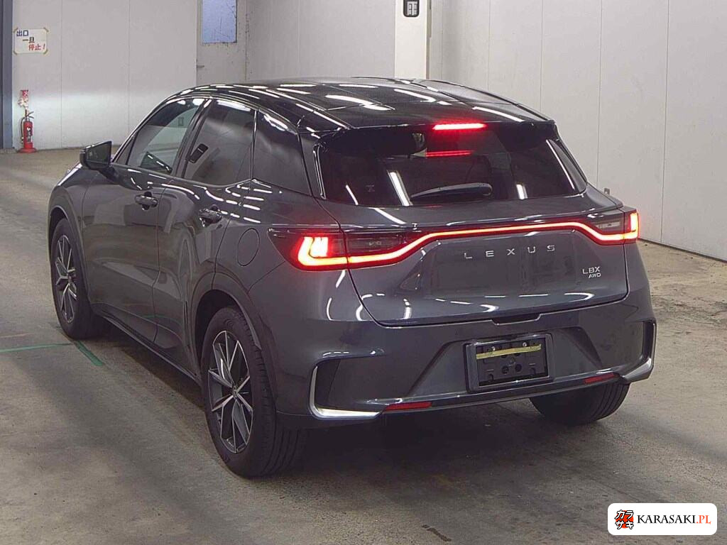 2024 Lexus LBX 4WD Cool 2