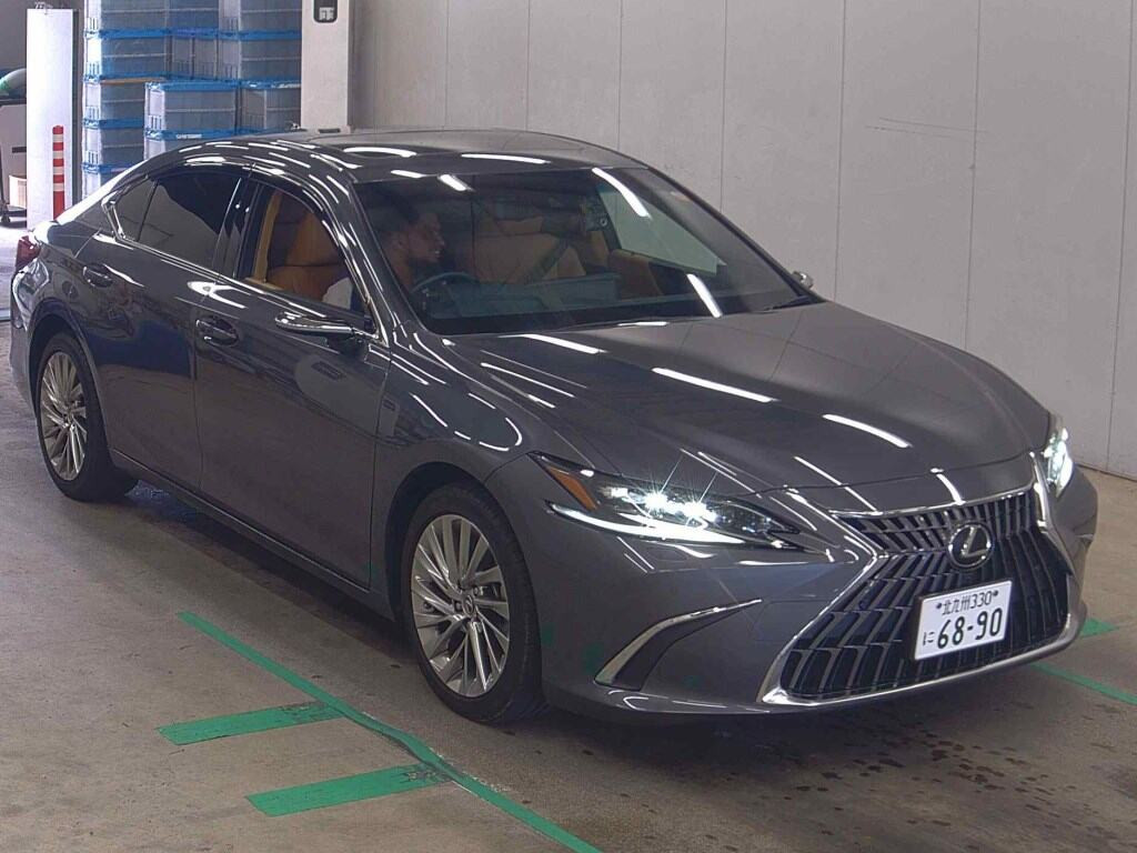 Lexus Es 2023 z aukcji japońskiej