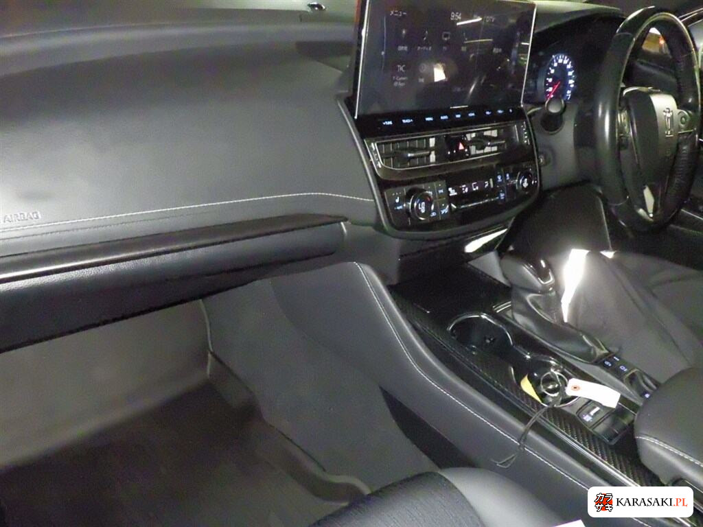 Toyota Crown 2021 z aukcji japońskiej