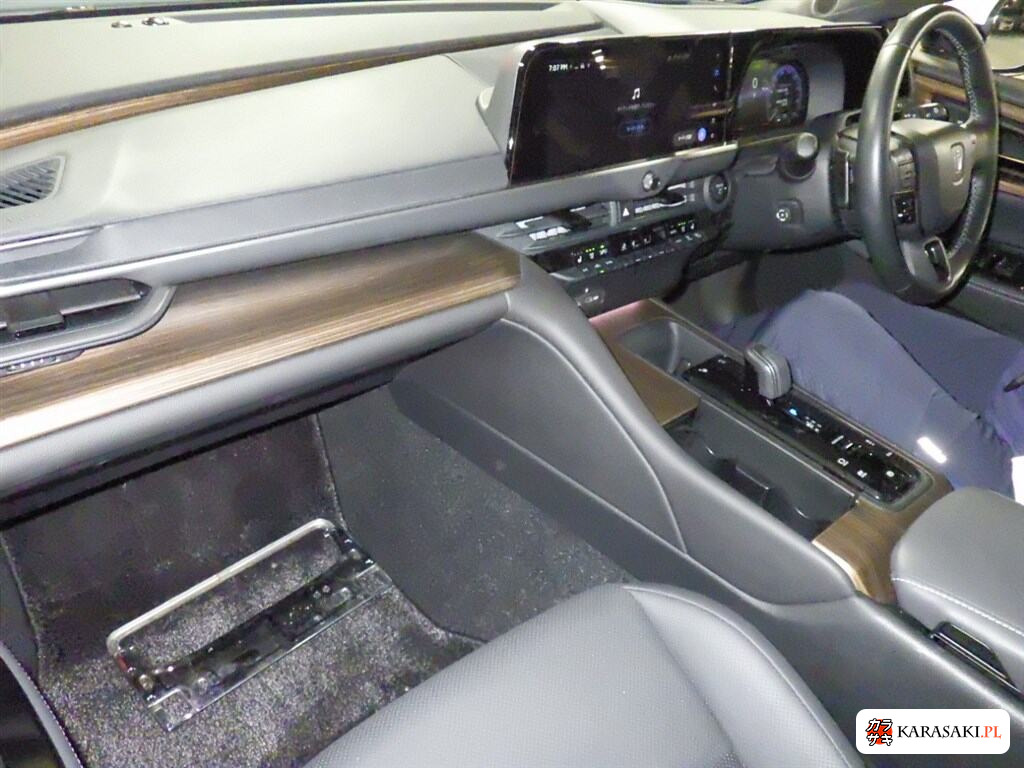 Toyota Crown 2025 z aukcji japońskiej