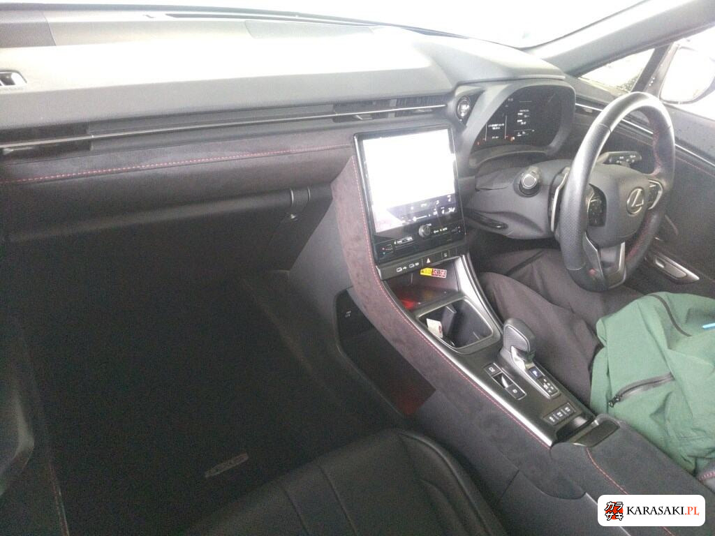 Lexus LBX 2025 z aukcji japońskiej