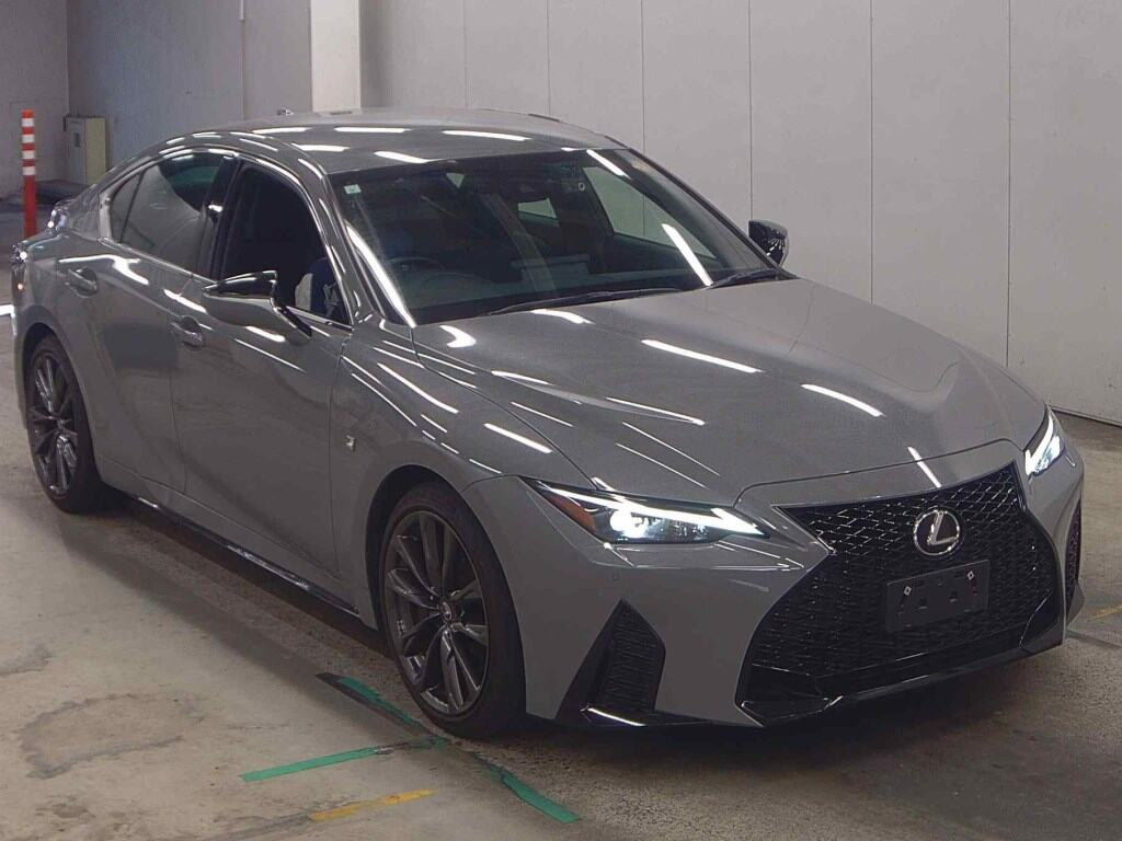 Lexus Is 2023 z aukcji japońskiej