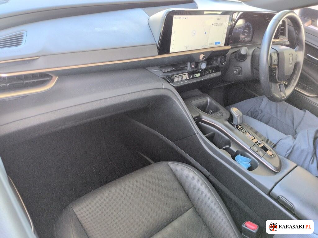 Toyota Crown Crossover 2023 z aukcji japońskiej