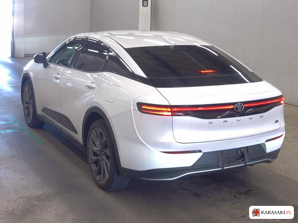 Toyota Crown Crossover 2023 z aukcji japońskiej