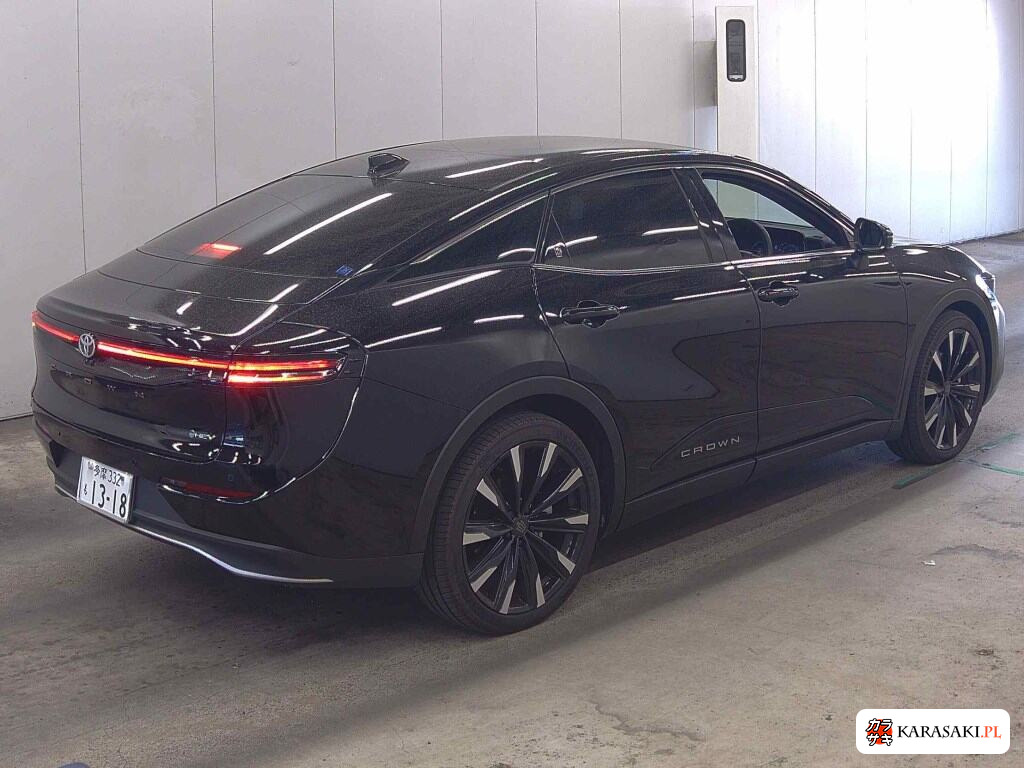Toyota Crown Crossover 2024 z aukcji japońskiej