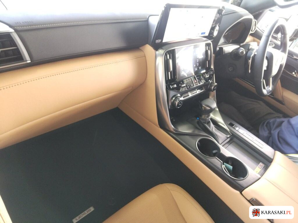 Lexus LX 2025 z aukcji japońskiej