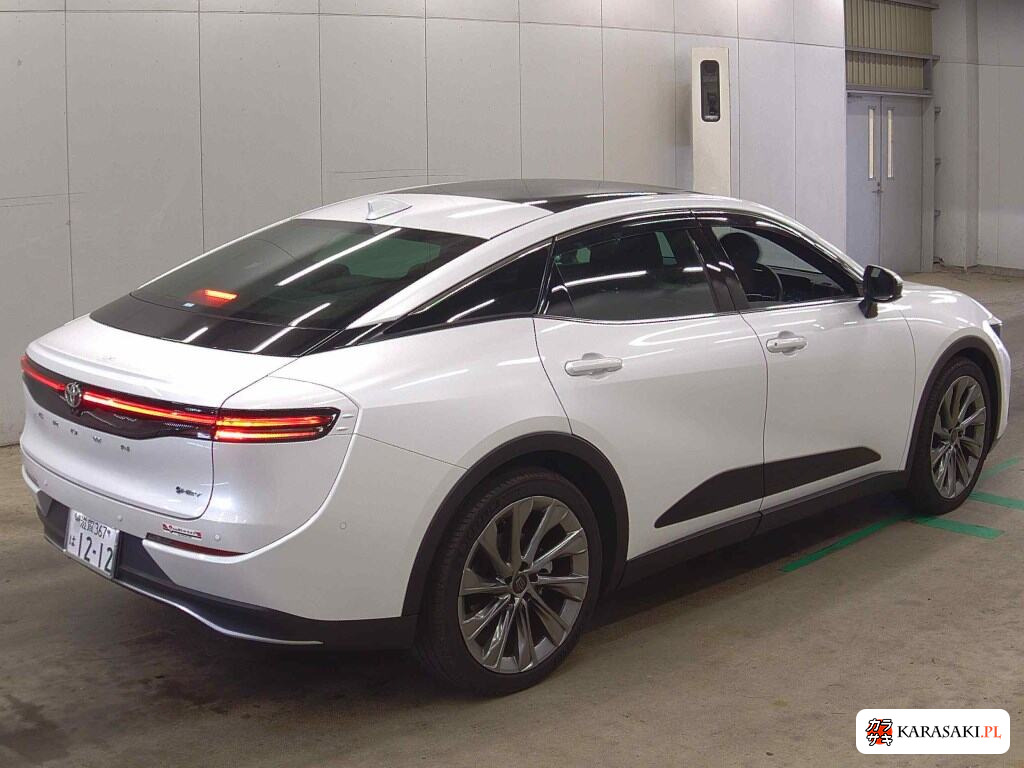 Toyota Crown Crossover 2025 z aukcji japońskiej