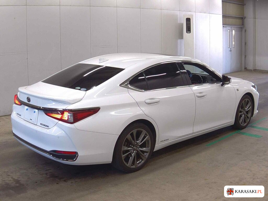 2019 Lexus Es ES300H F Sport 4