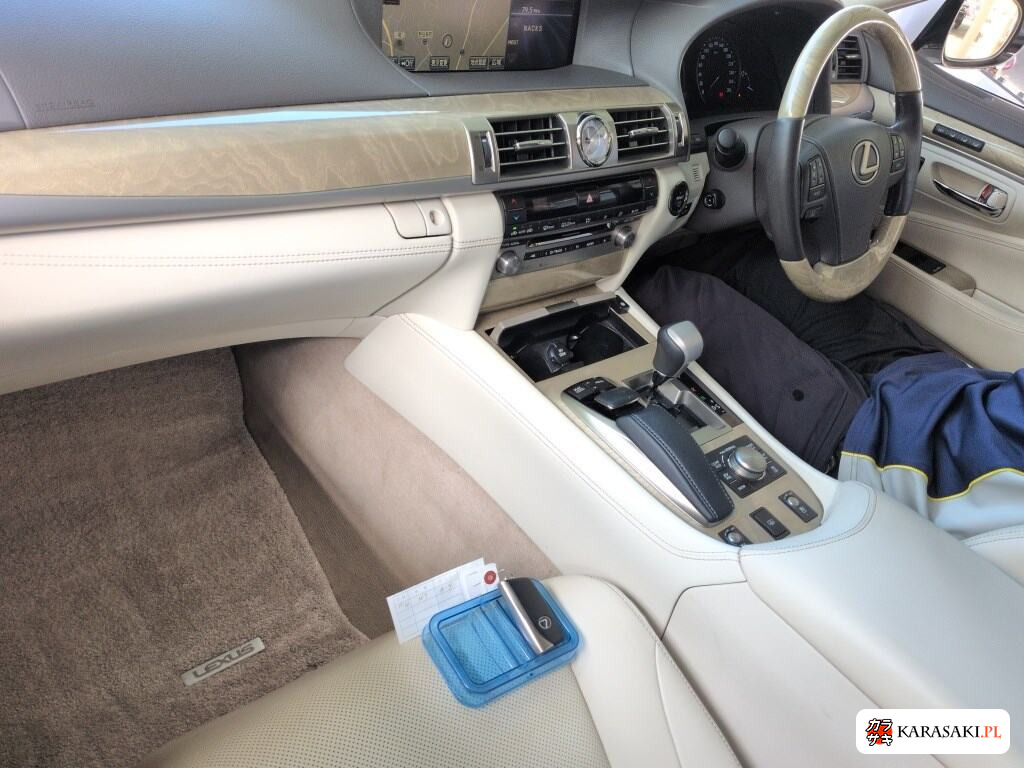 2013 Lexus LS 4WD LS600H Version C I Package 5