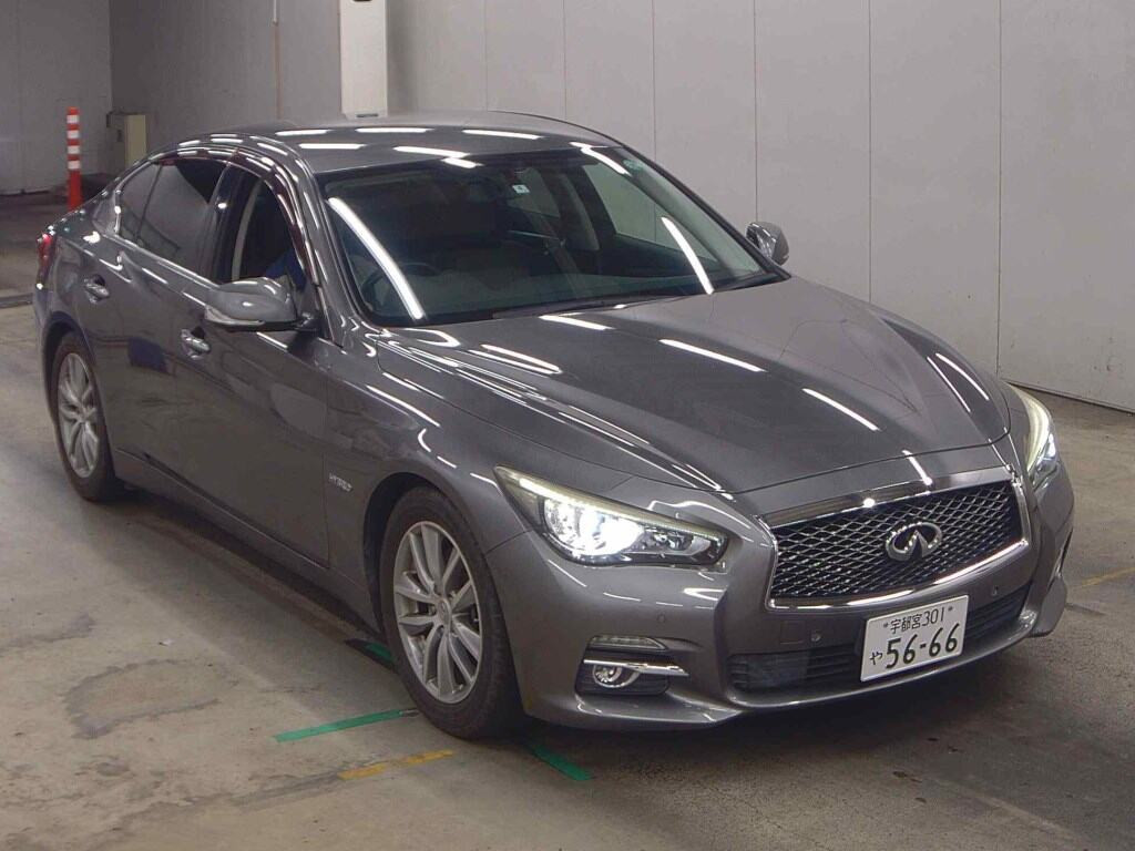 Nissan Skyline 2014 z aukcji japońskiej