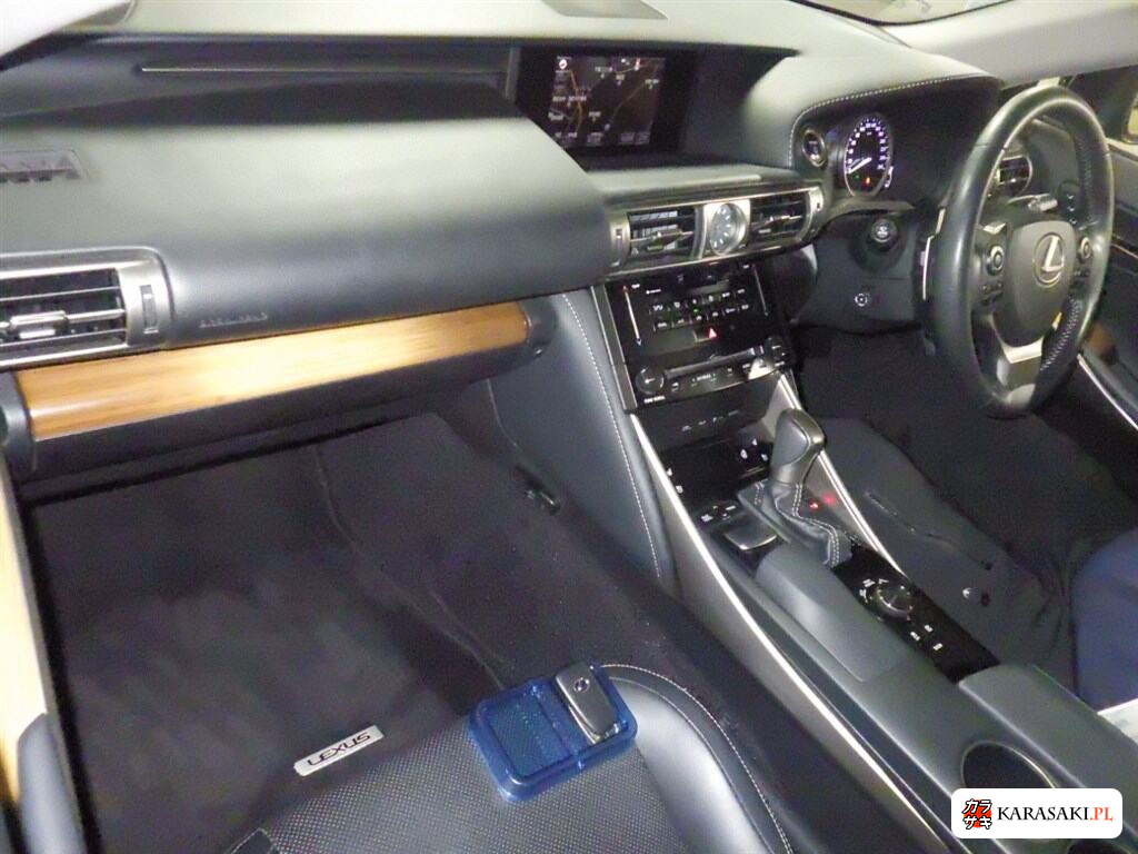 2013 Lexus Is 4D IS300H Version L 5