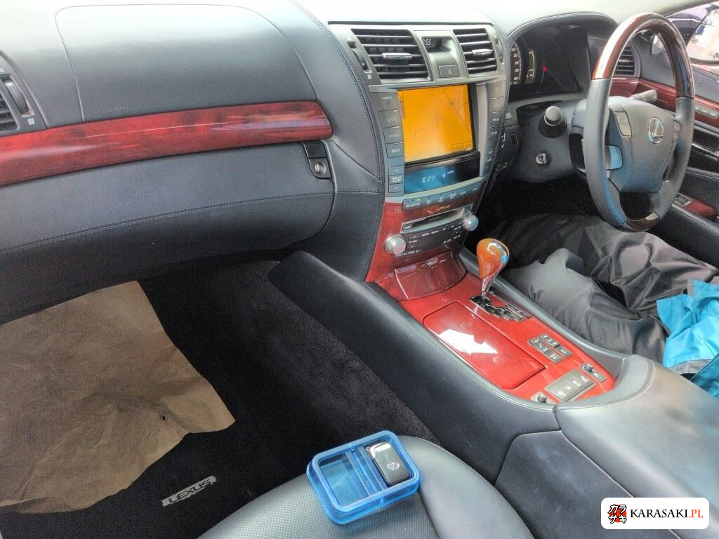 2011 Lexus LS 4WD LS600H Version U I Package 5