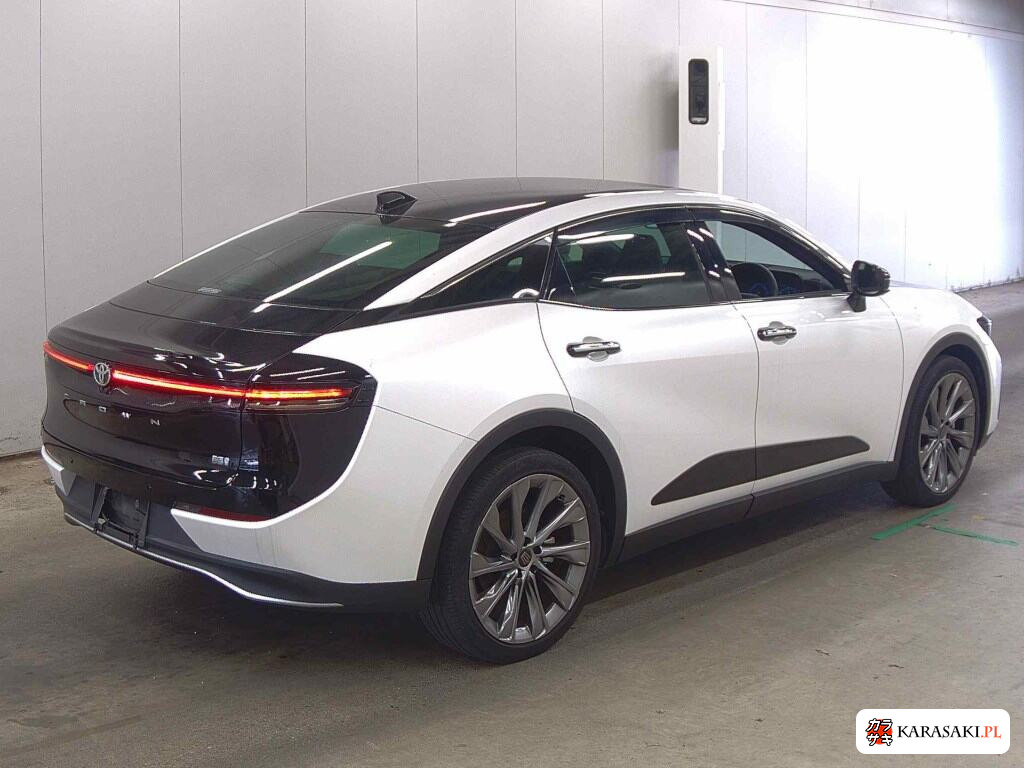 Toyota Crown Crossover 2023 z aukcji japońskiej