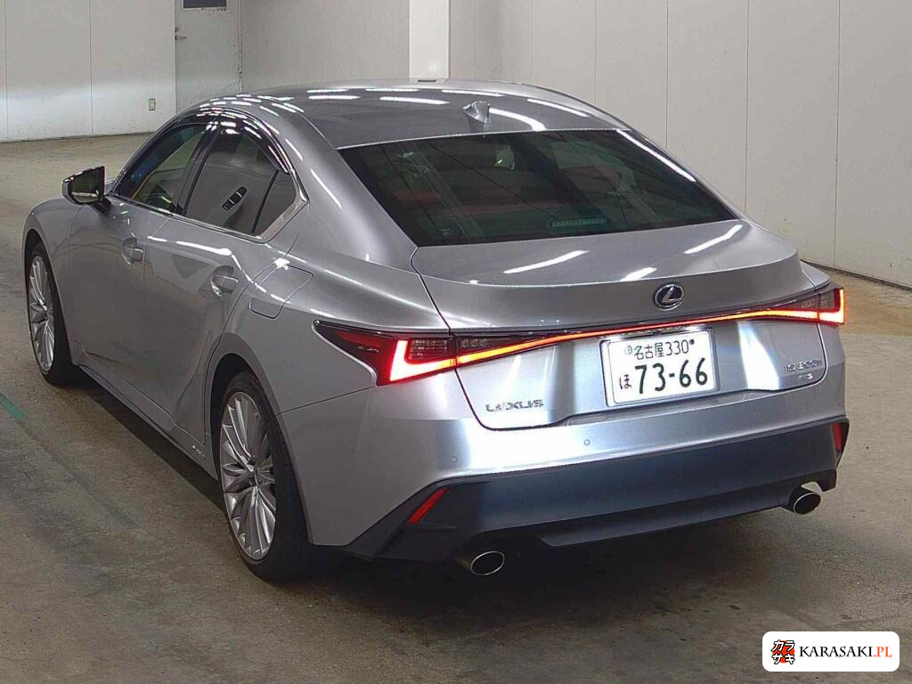 2022 Lexus Is 4D 4WD IS300H Version L 2