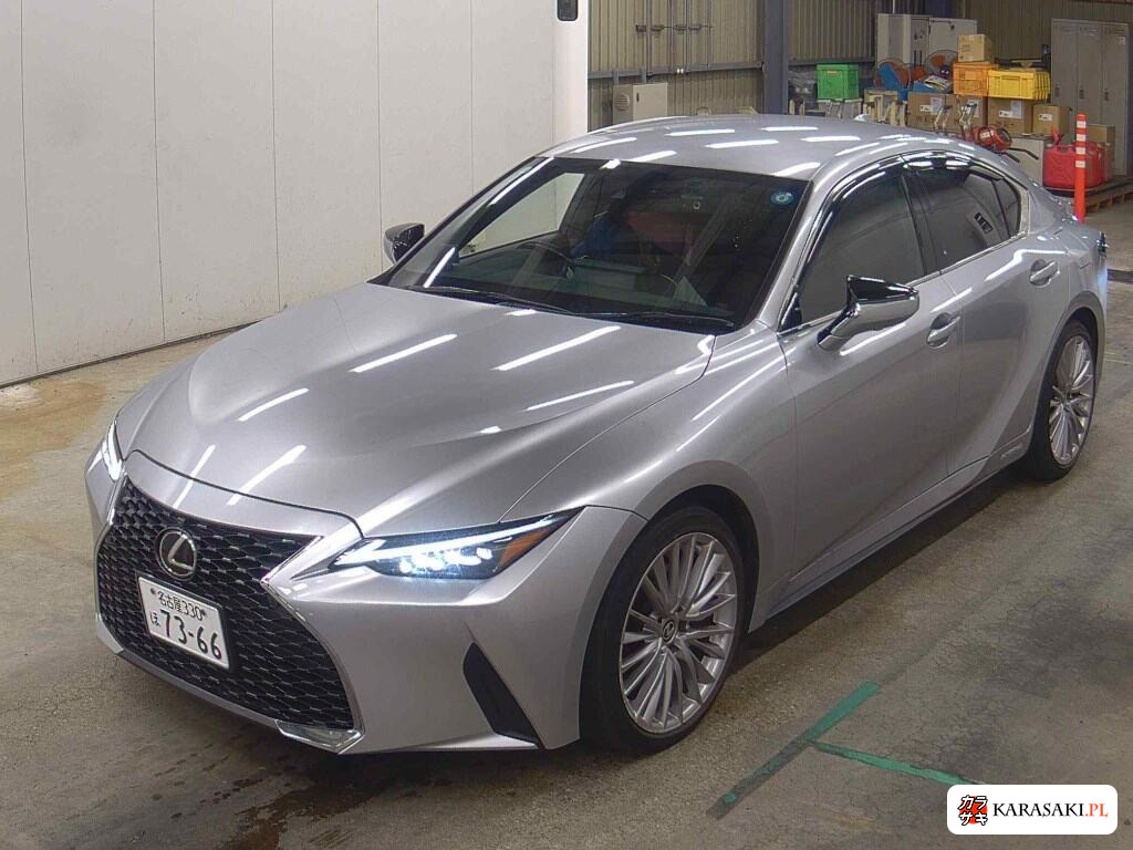 2022 Lexus Is 4D 4WD IS300H Version L 3