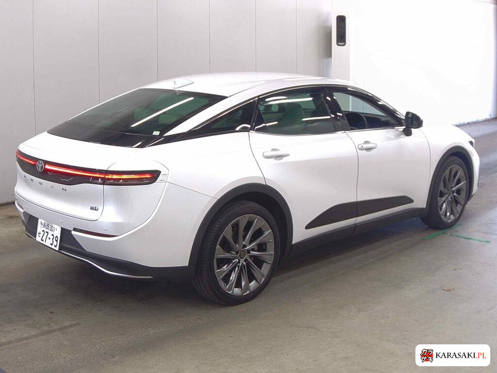 Toyota Crown Crossover 2023 z aukcji japońskiej