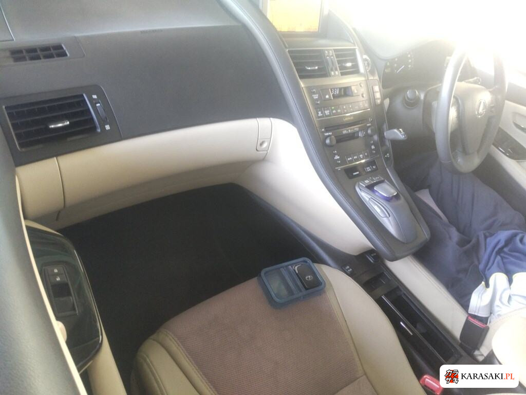 Lexus HS 2010 z aukcji japońskiej