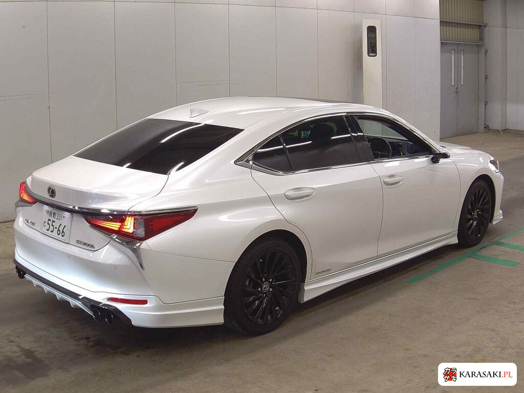 2019 Lexus Es ES300H Version L 4