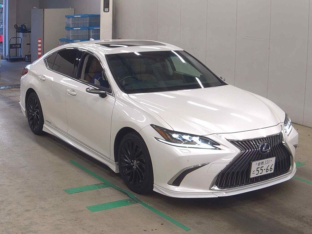 Lexus Es 2019 z aukcji japońskiej