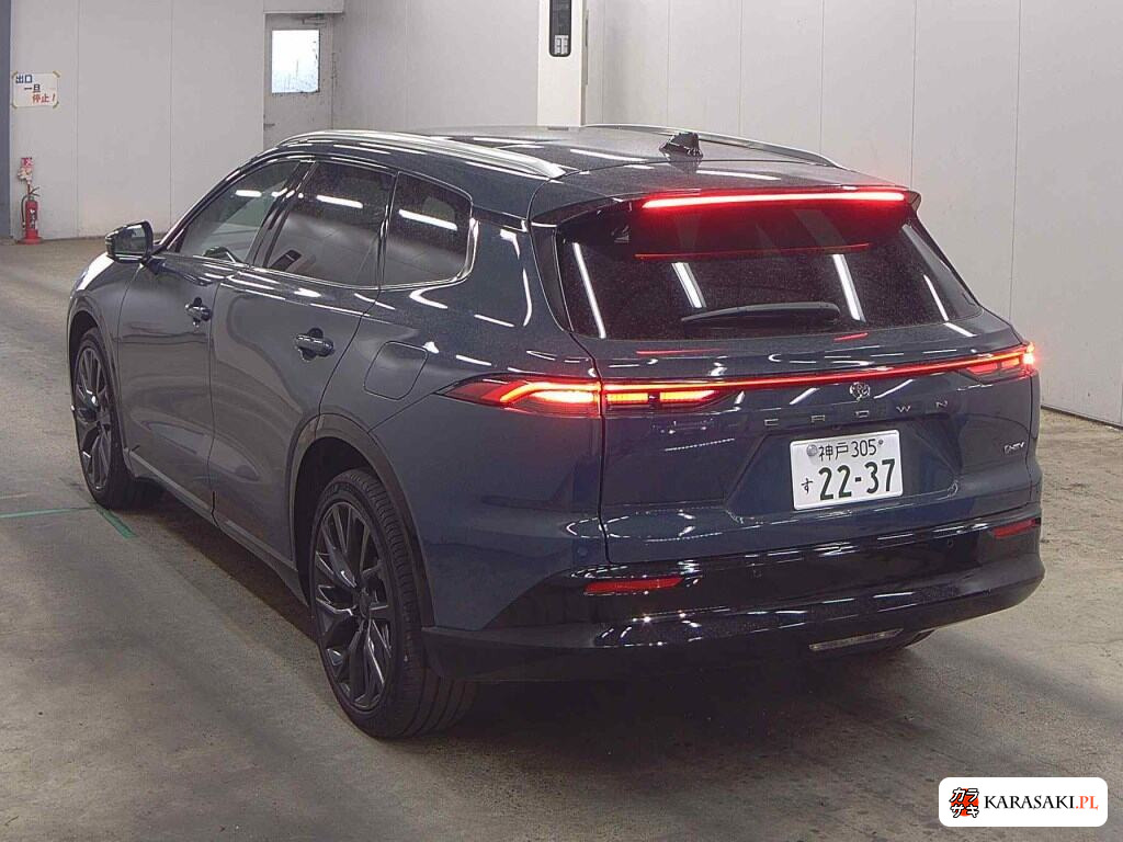Toyota Crown Estate 2026 z aukcji japońskiej