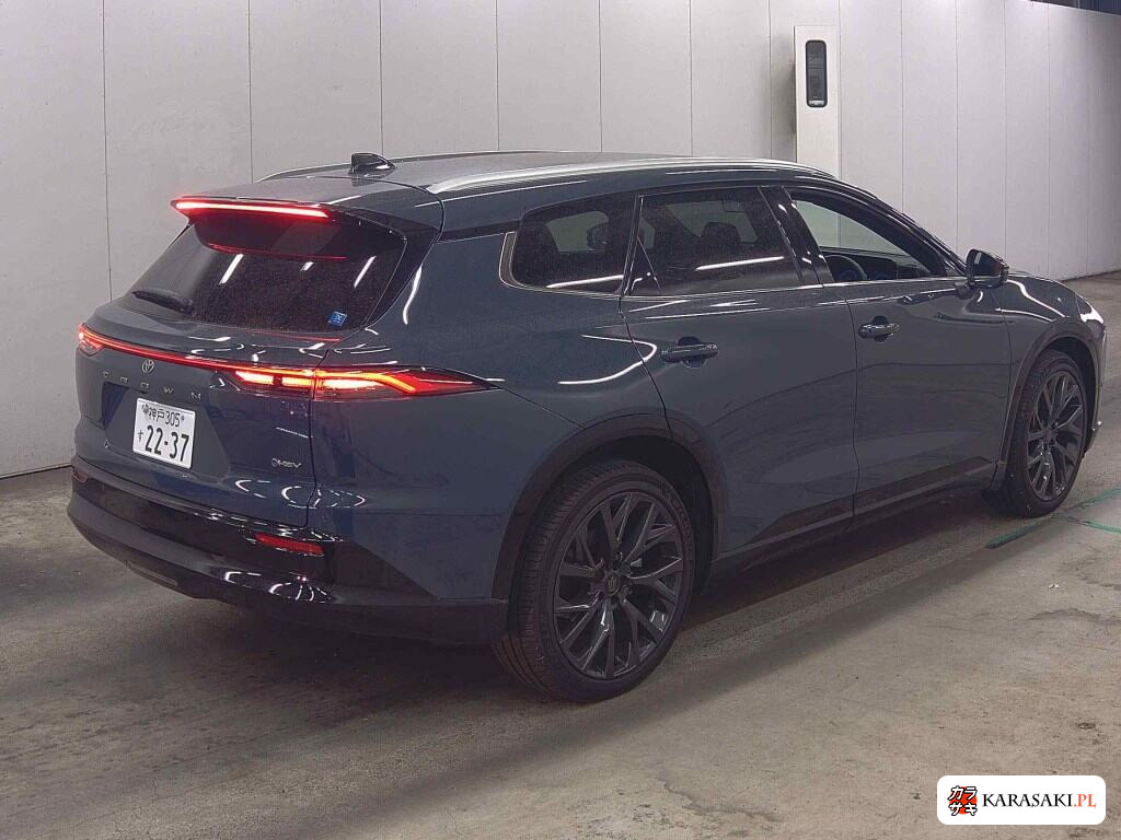 Toyota Crown Estate 2026 z aukcji japońskiej