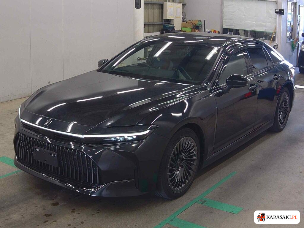 Toyota Crown 2024 z aukcji japońskiej
