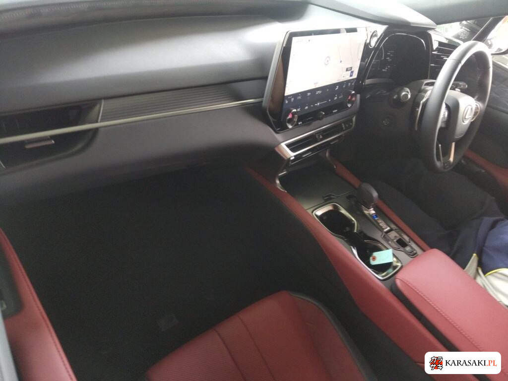 Lexus RX 2025 z aukcji japońskiej