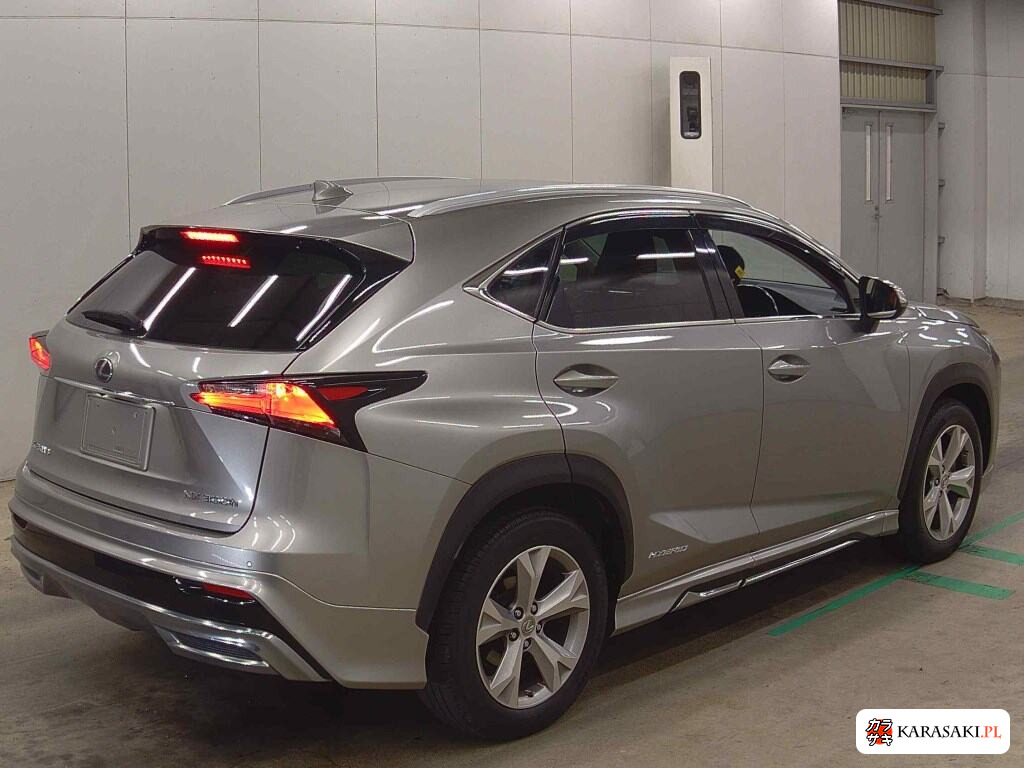 2015 Lexus NX 4WD NX300H Version L 4
