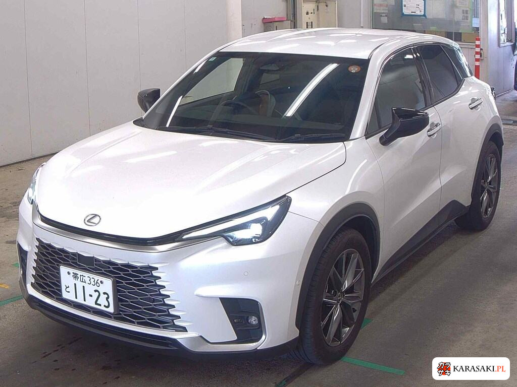 2024 Lexus LBX 4WD Relax 3