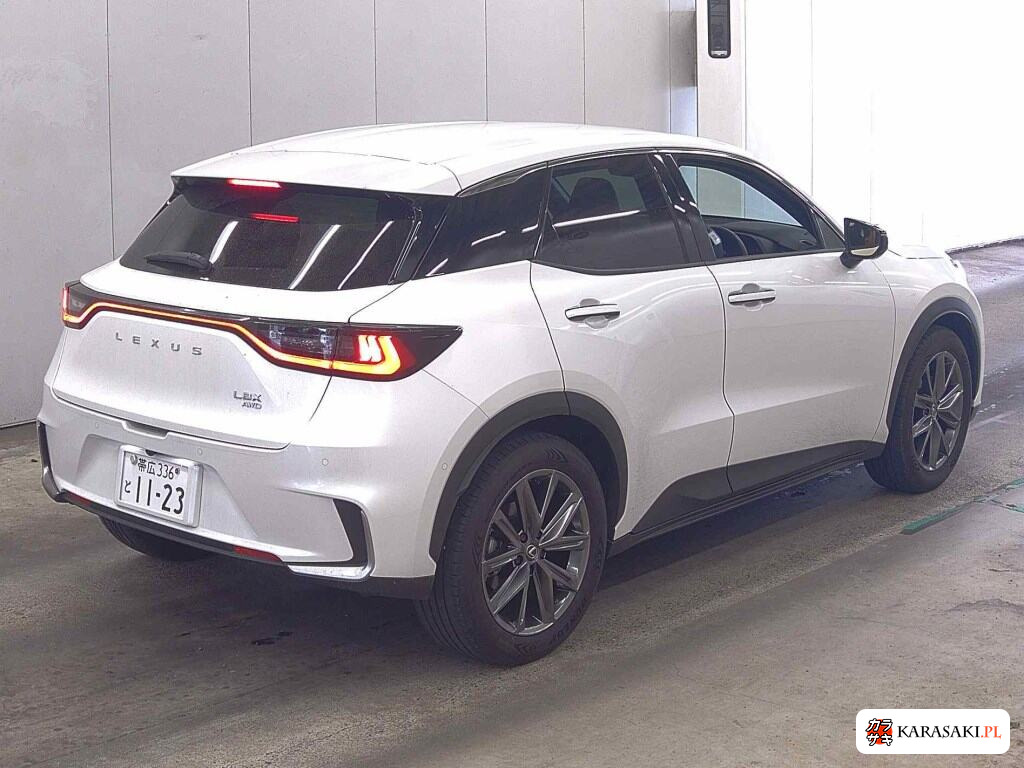 2024 Lexus LBX 4WD Relax 4
