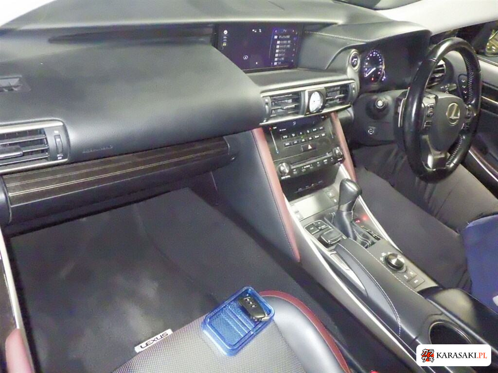 2017 Lexus Is 4D IS300H Version L 5