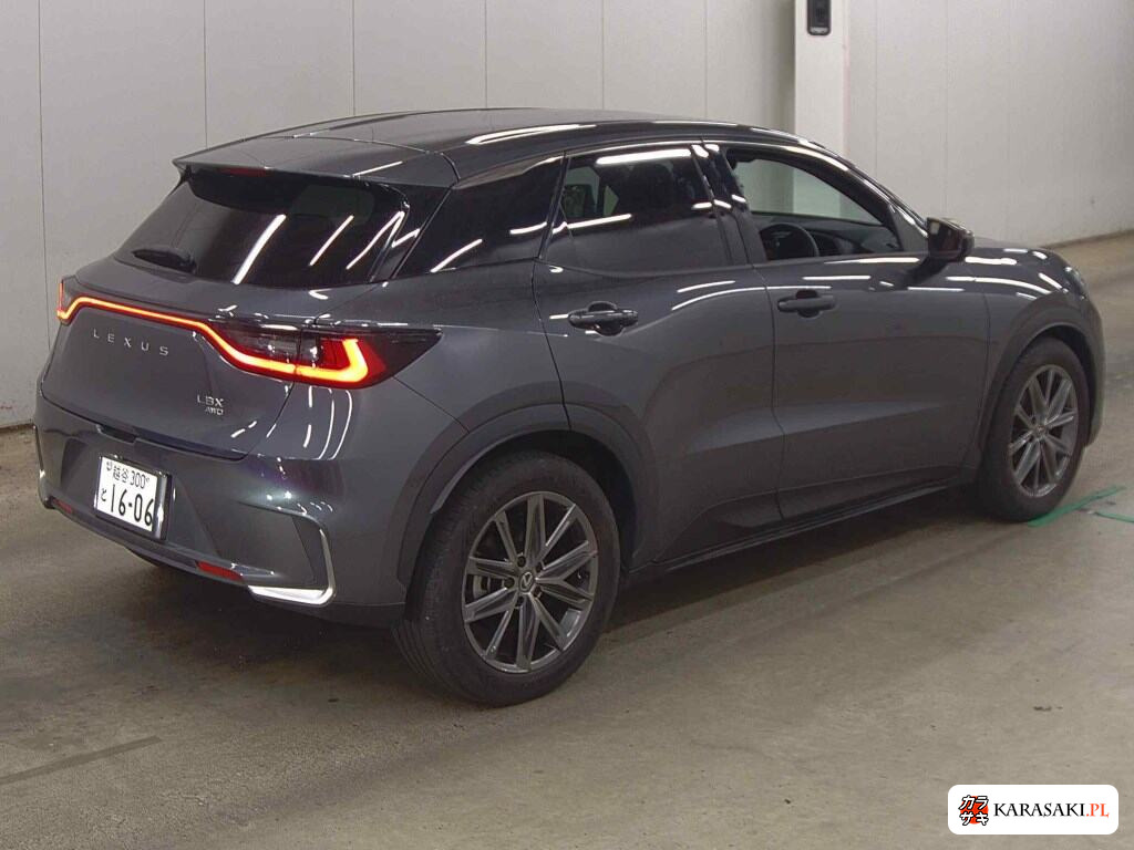 2024 Lexus LBX 4WD Relax 4