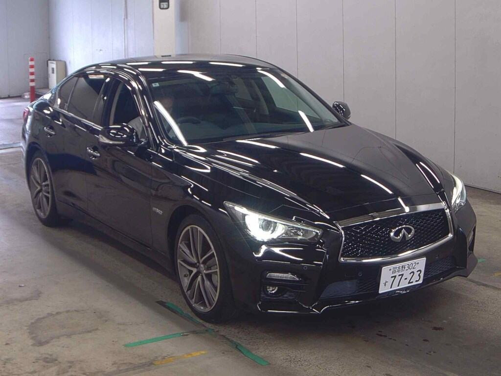 Nissan Skyline 2014 z aukcji japońskiej