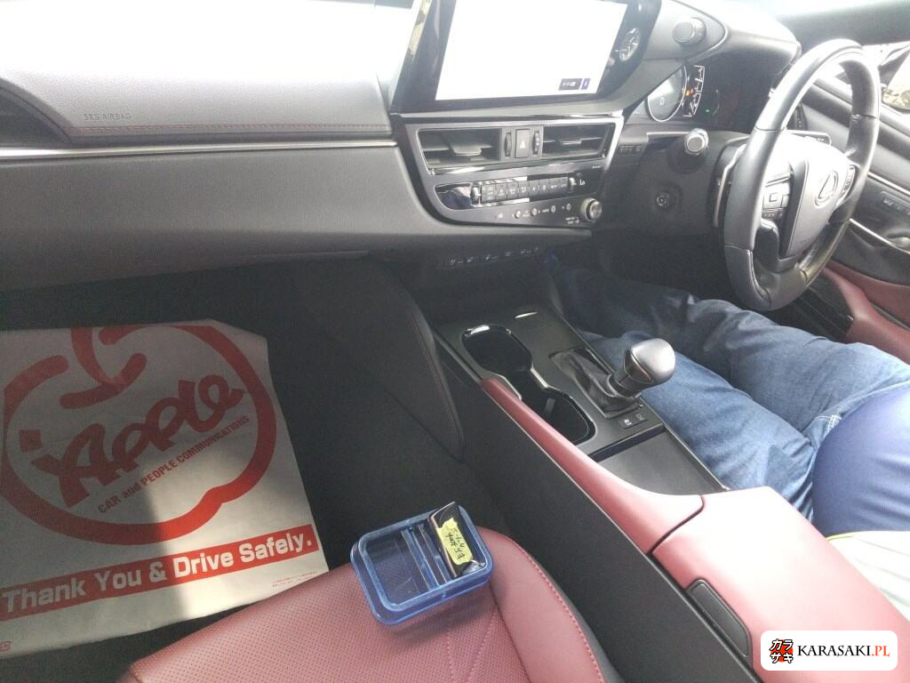 Lexus Es 2023 z aukcji japońskiej