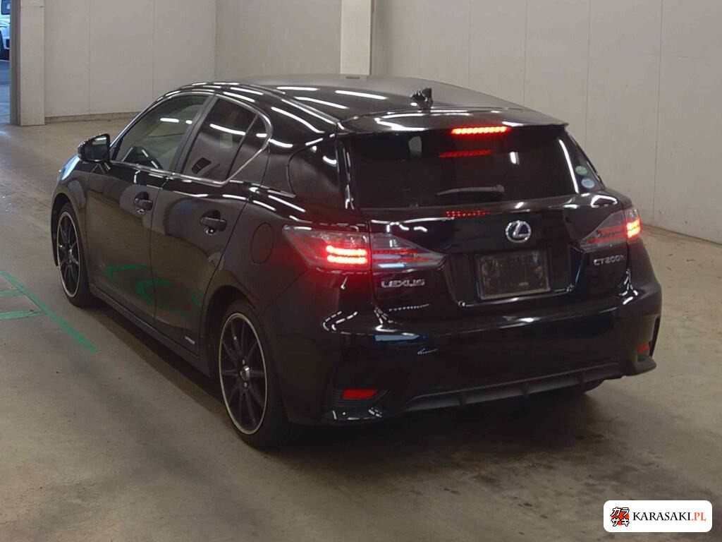 2015 Lexus CT CT200H Version C 2