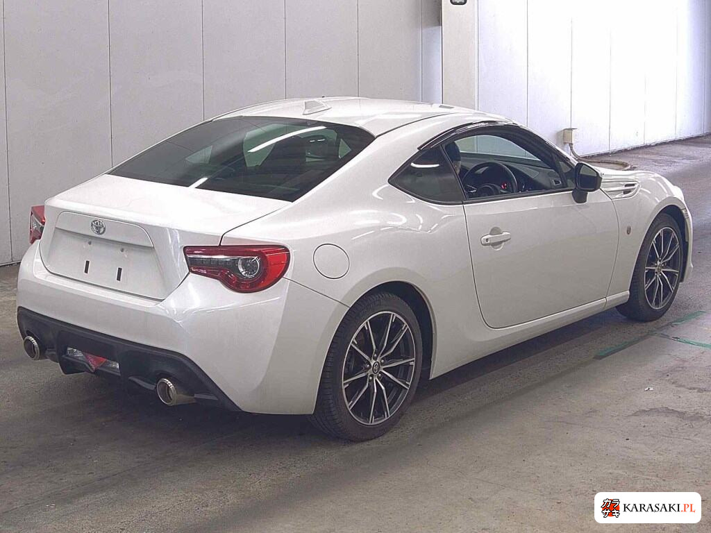 Toyota 86 2017 z aukcji japońskiej