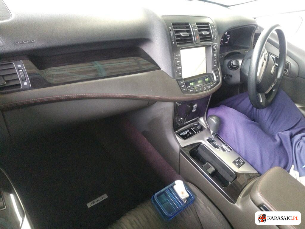 Toyota Crown 2010 z aukcji japońskiej