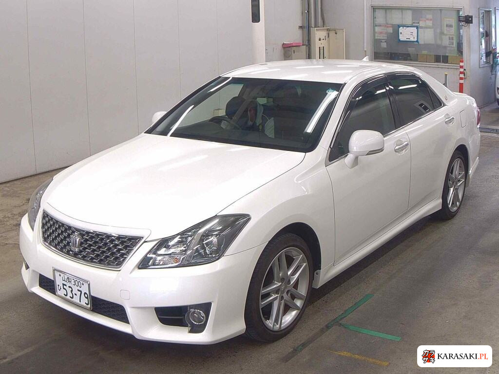 Toyota Crown 2010 z aukcji japońskiej