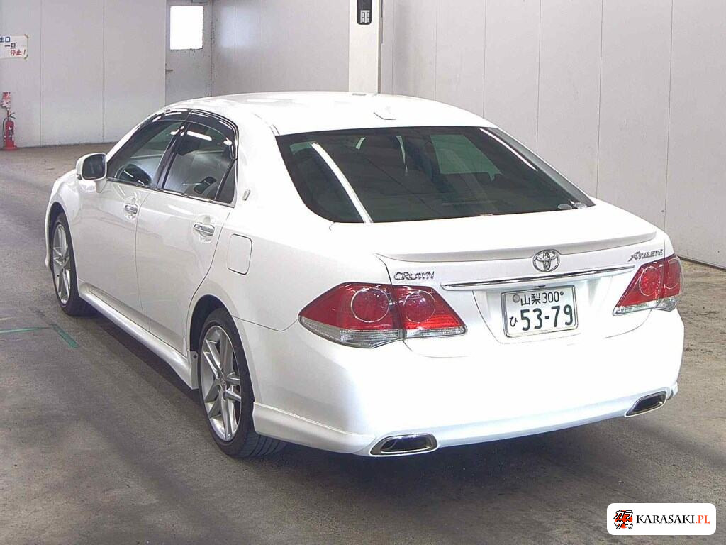 Toyota Crown 2010 z aukcji japońskiej