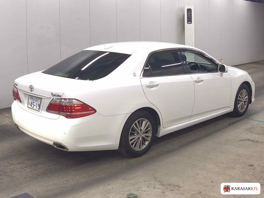 2011 Toyota Crown 4D Royal Saloon 4
