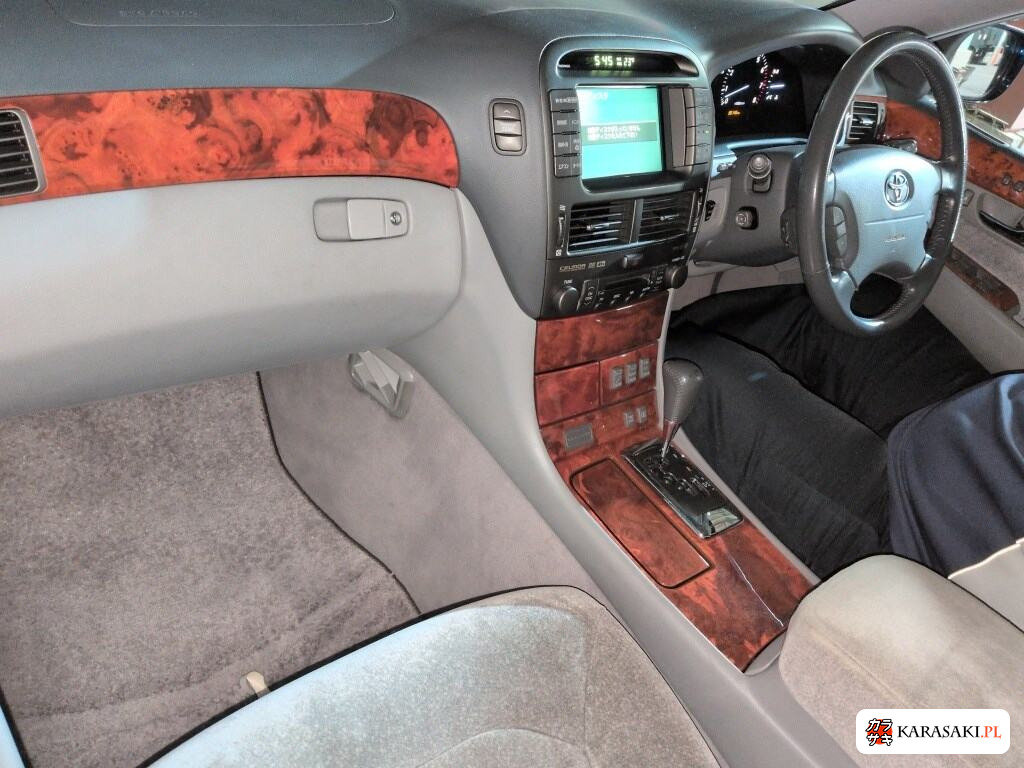 Toyota Celsior 2004 z aukcji japońskiej