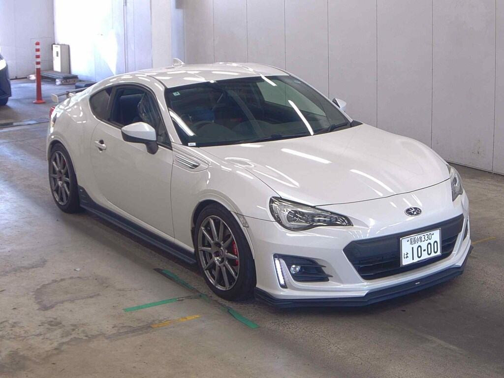 Subaru BRZ 2017 z aukcji japońskiej