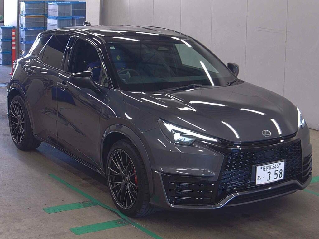 Lexus LBX 2025 z aukcji japońskiej