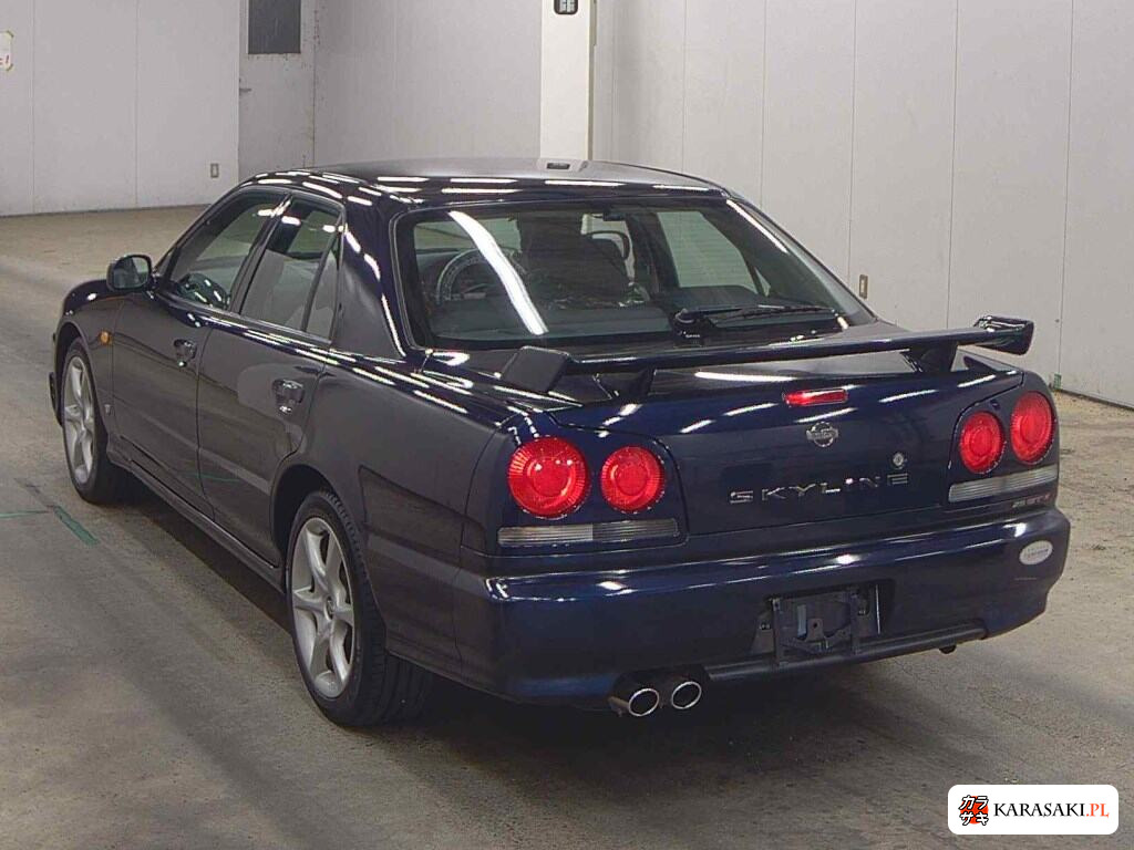 1999 Nissan Skyline 4D 25GT Turbo 2