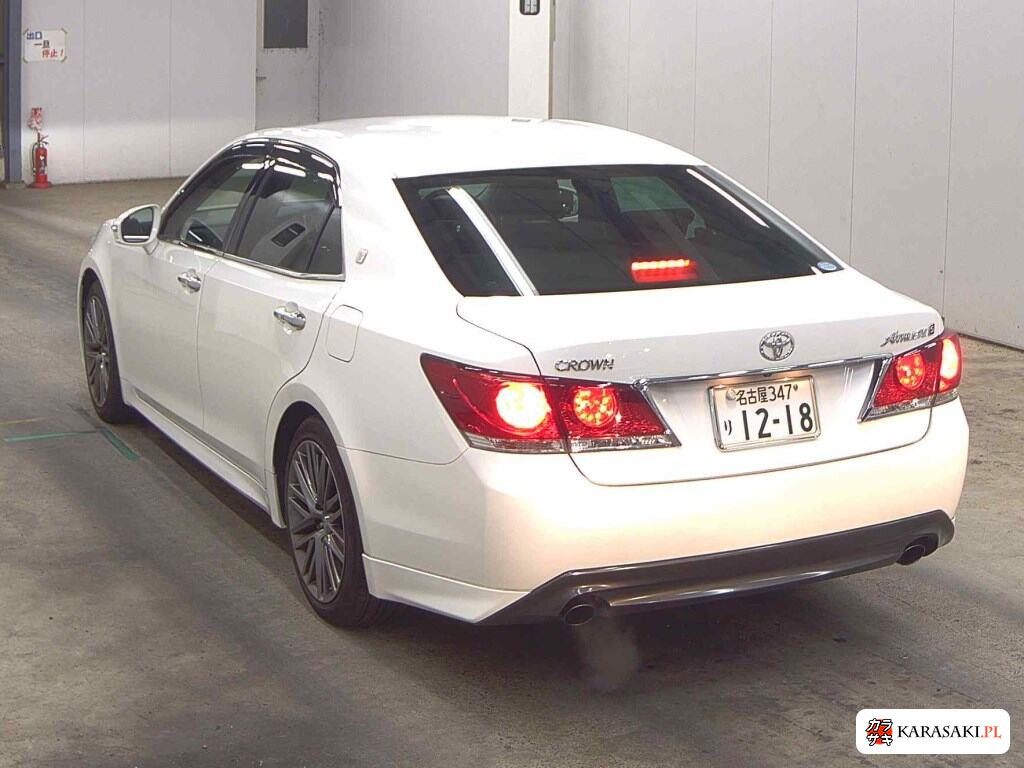 Toyota Crown 2013 z aukcji japońskiej