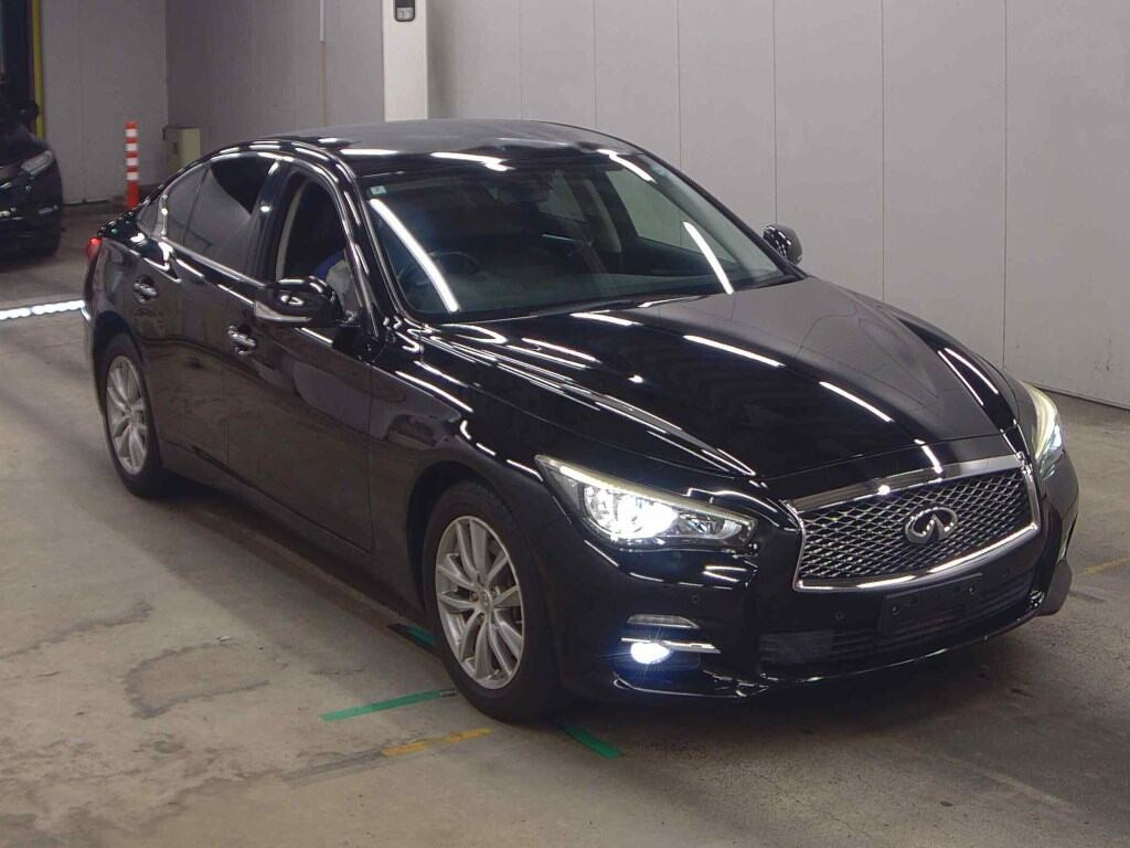 Nissan Skyline 2014 z aukcji japońskiej